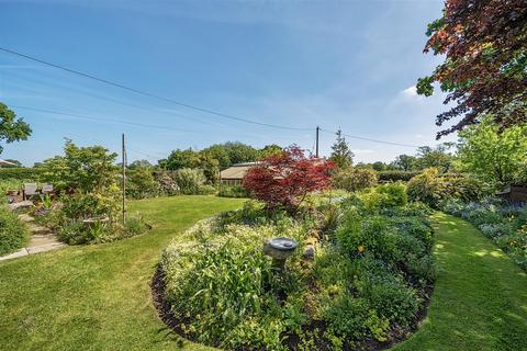 4 bedroom country house for sale, Foxholes, Nr Wem.