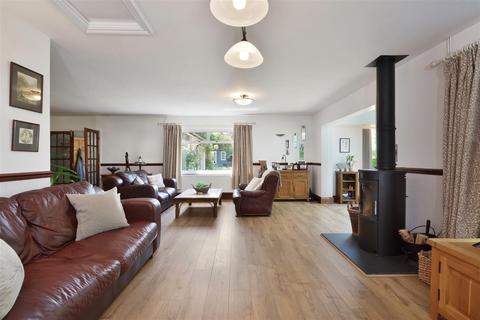 5 bedroom detached bungalow for sale, Old Eign Hill, Hereford