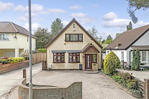 Sewardstone Road, Waltham Abbey E4