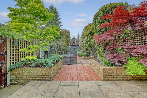 3 bedroom house for sale, Sewardstone Road, Waltham Abbey E4