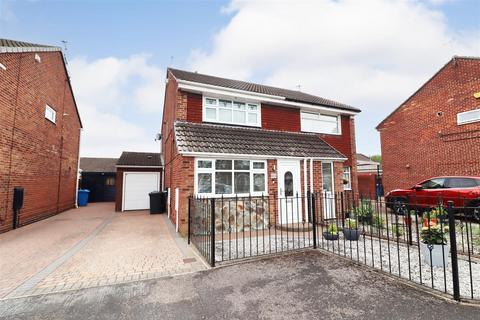 2 bedroom semi-detached house for sale, Hathersage Road, Hull