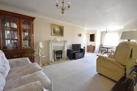 2 bedroom apartment for sale, 22 Massetts Road, Horley, RH6