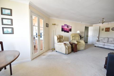 2 bedroom apartment for sale, 22 Massetts Road, Horley, RH6