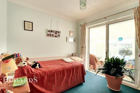 310 Beccles Road, Carlton Colville, Lowestoft, NR33 8HW
