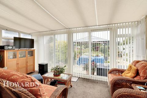 310 Beccles Road, Carlton Colville, Lowestoft, NR33 8HW