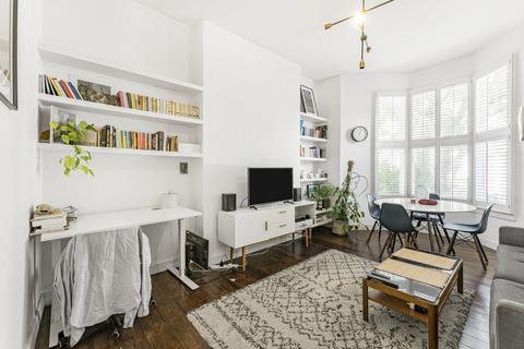 1 bedroom apartment for sale, Colvestone Crescent, London, E8