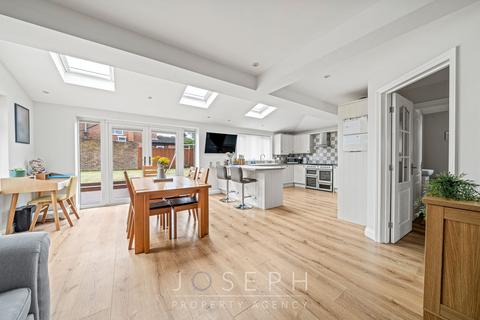 90 Cedarcroft Road, Ipswich, IP1 6BL