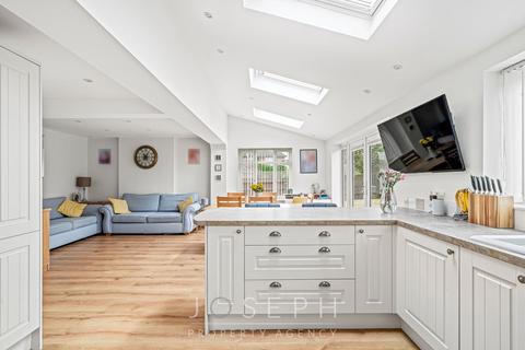 90 Cedarcroft Road, Ipswich, IP1 6BL