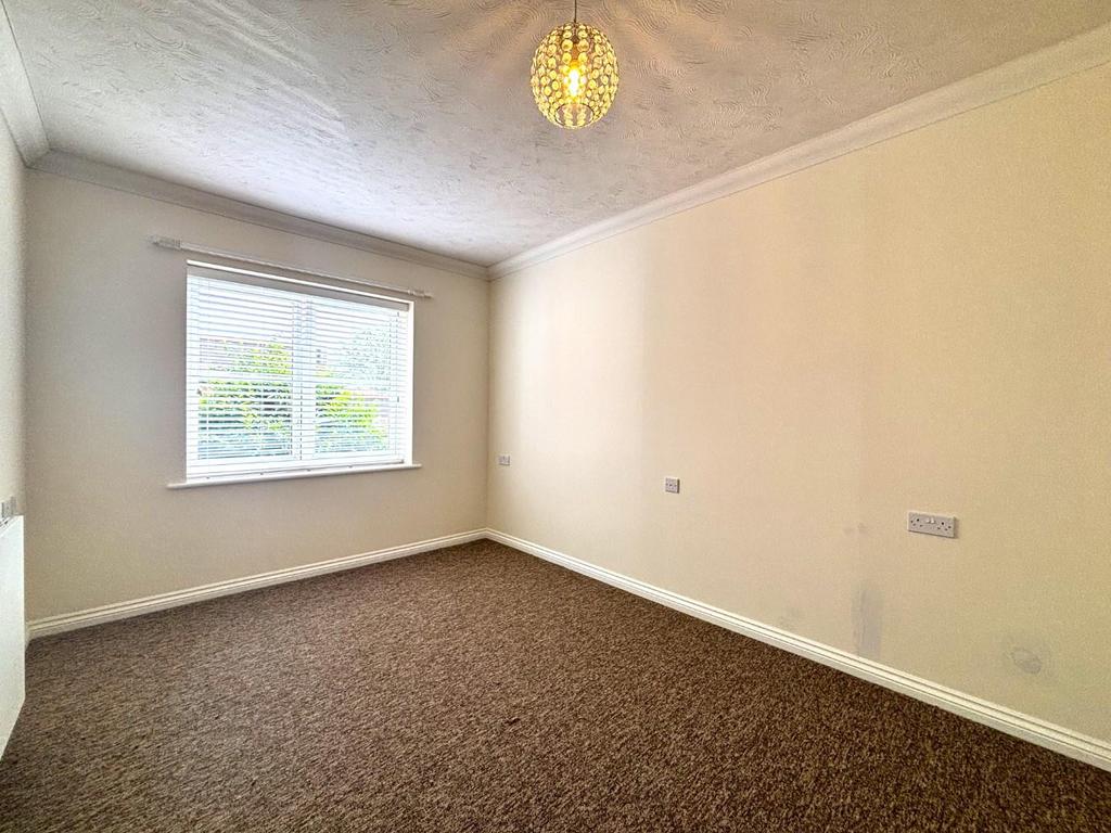 Bedroom 1.jpeg