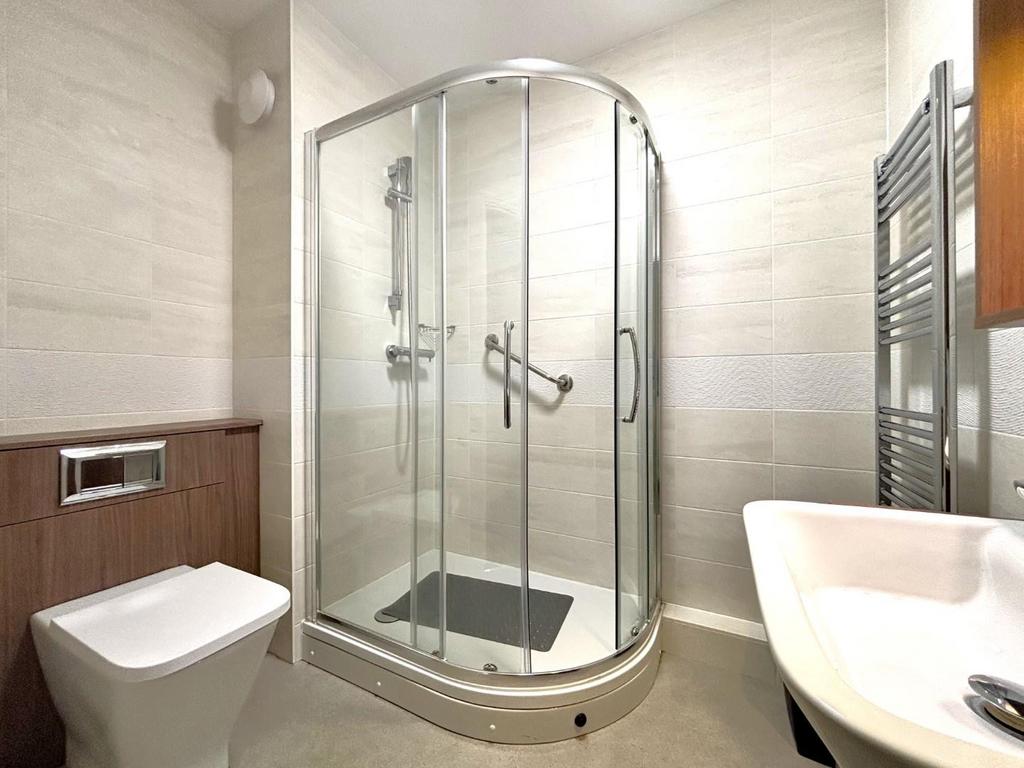 Shower Room.jpeg
