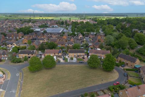32 Athelstane Crescent, Edenthorpe, Doncaster, DN3 2NG
