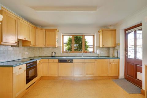 3 Mandeville, Burwell, Cambridge, CB25 0AG