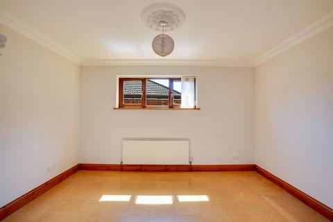 3 Mandeville, Burwell, Cambridge, CB25 0AG