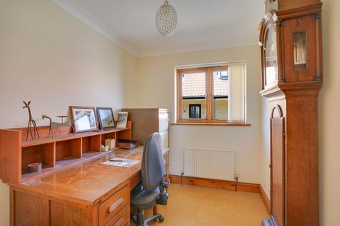 3 Mandeville, Burwell, Cambridge, CB25 0AG