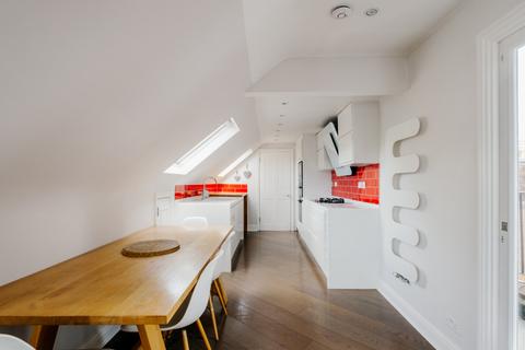 2 bedroom apartment to rent, Finchley Road, London, NW3
