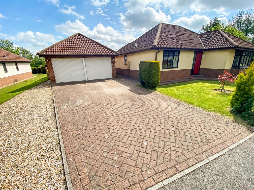 Detached Double Garage