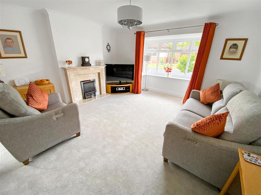 Living/Dining Room