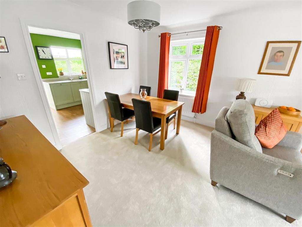 Living/Dining Room