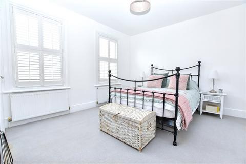 64 Rowan Road, Bexleyheath, DA7 4BN