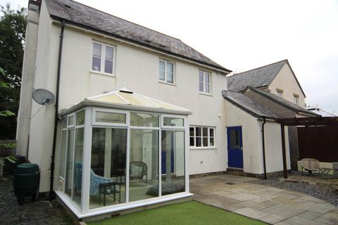 5 Cotehele Close, Callington, PL17 7TP