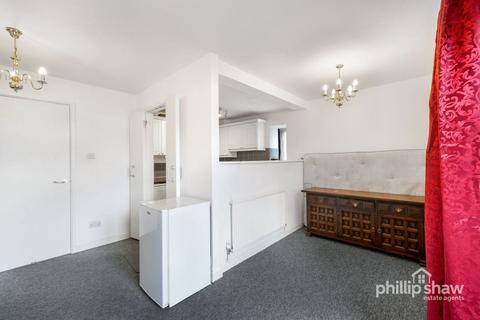 2 bedroom flat for sale, Nash Way, Kenton, HA3