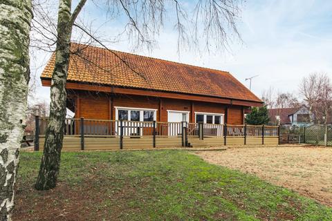 4 bedroom lodge for sale, 45 Pentney Lakes, Common Road, Pentney, King's Lynn PE32 1LE