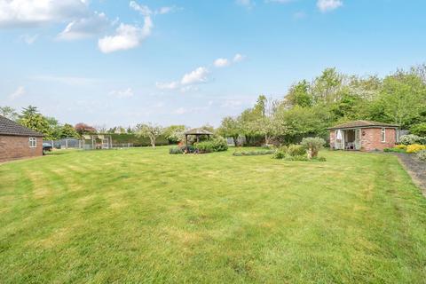 5 bedroom detached bungalow for sale, Property with Annex and Triple Garage - Ingoldsby, Grantham