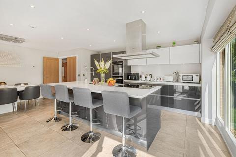53c Gatcombe, Great Holm, Milton Keynes, MK8 9EA