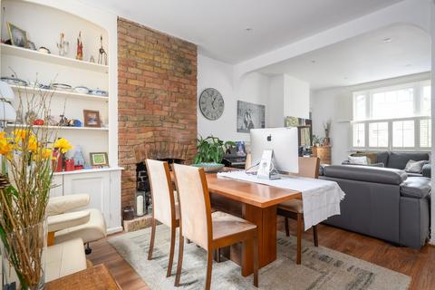 3 bedroom semi-detached house for sale, Mayo Road, Walton-on-Thames, KT12