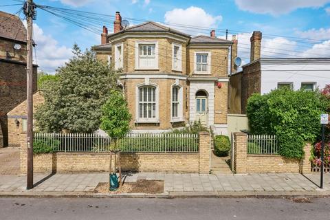undefined, Drewstead Road, London, SW16