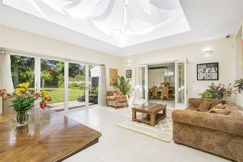 6 bedroom detached house for sale, Hamilton Road, London, W5