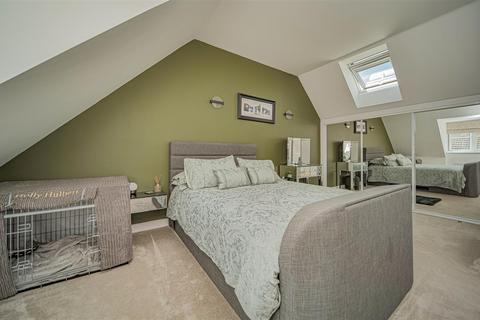 9 Babington Close, Bowerhill, Melksham, SN12 6ZA