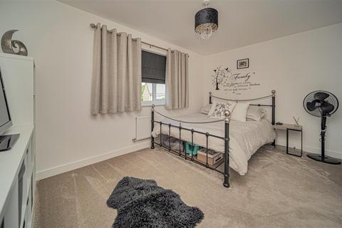 9 Babington Close, Bowerhill, Melksham, SN12 6ZA