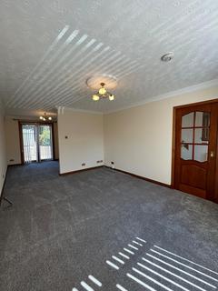 3 bedroom end of terrace house to rent, Kippford Street, Dundee DD5