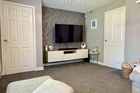 20 Tanhill Lane, Oldham, OL8 2QL