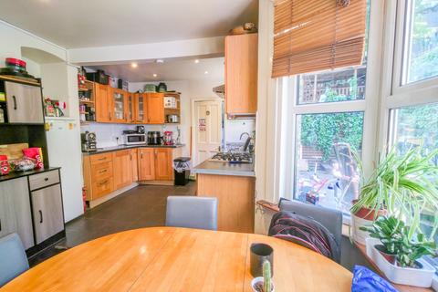 316 Plumstead High Street, London, SE18 1JT