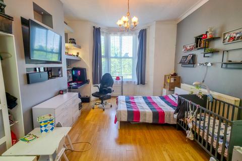 316 Plumstead High Street, London, SE18 1JT