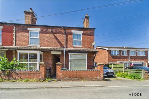 3 bedroom end of terrace house for sale, School Street, Swadlincote DE11