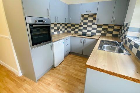 3 bedroom semi-detached house for sale, Alandale Road, Bradley, Huddersfield