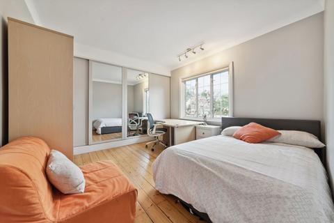 52 Heathfield Road, London, W3 8EJ