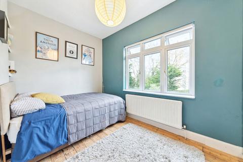 52 Heathfield Road, London, W3 8EJ