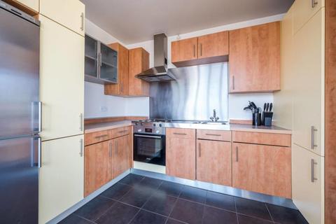 2 bedroom apartment to rent, City Road, Old Street, London EC1V