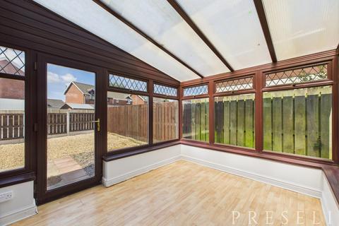 undefined, Maes Awel, Scleddau