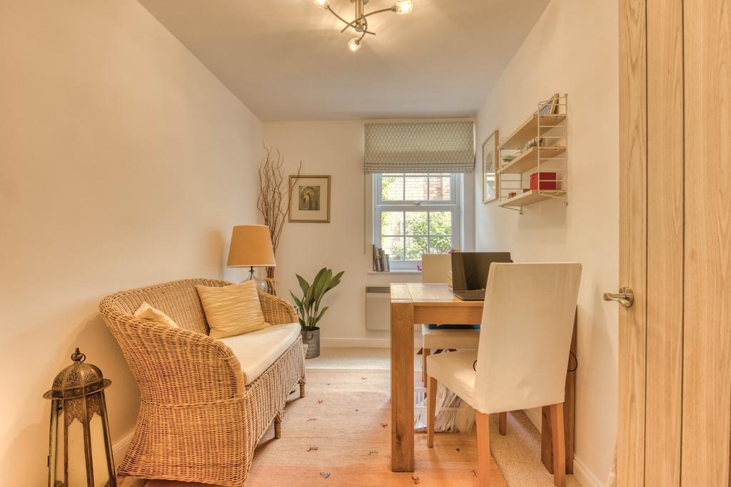 Ewemove Taunton - Eastgate Gardens (6)