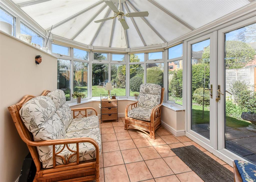 4 Shop Lane-conservatory.jpg