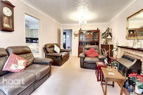 3 bedroom detached house for sale, Bernay Gardens, Milton Keynes