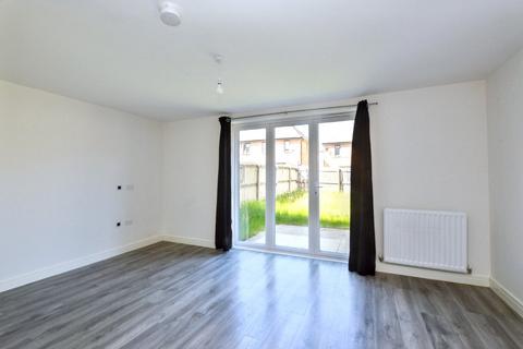 3 bedroom semi-detached house for sale, Little Wood Crescent, Wakefield, West Yorkshire