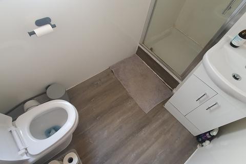 undefined, Flat 2, 20 Tewkesbury Street