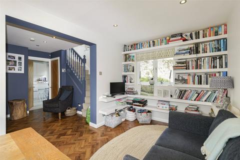 undefined, Thomas More Street, Wapping E1W