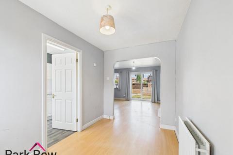 17 Appletree Way, Sherburn In Elmet, Leeds, LS25 6DQ
